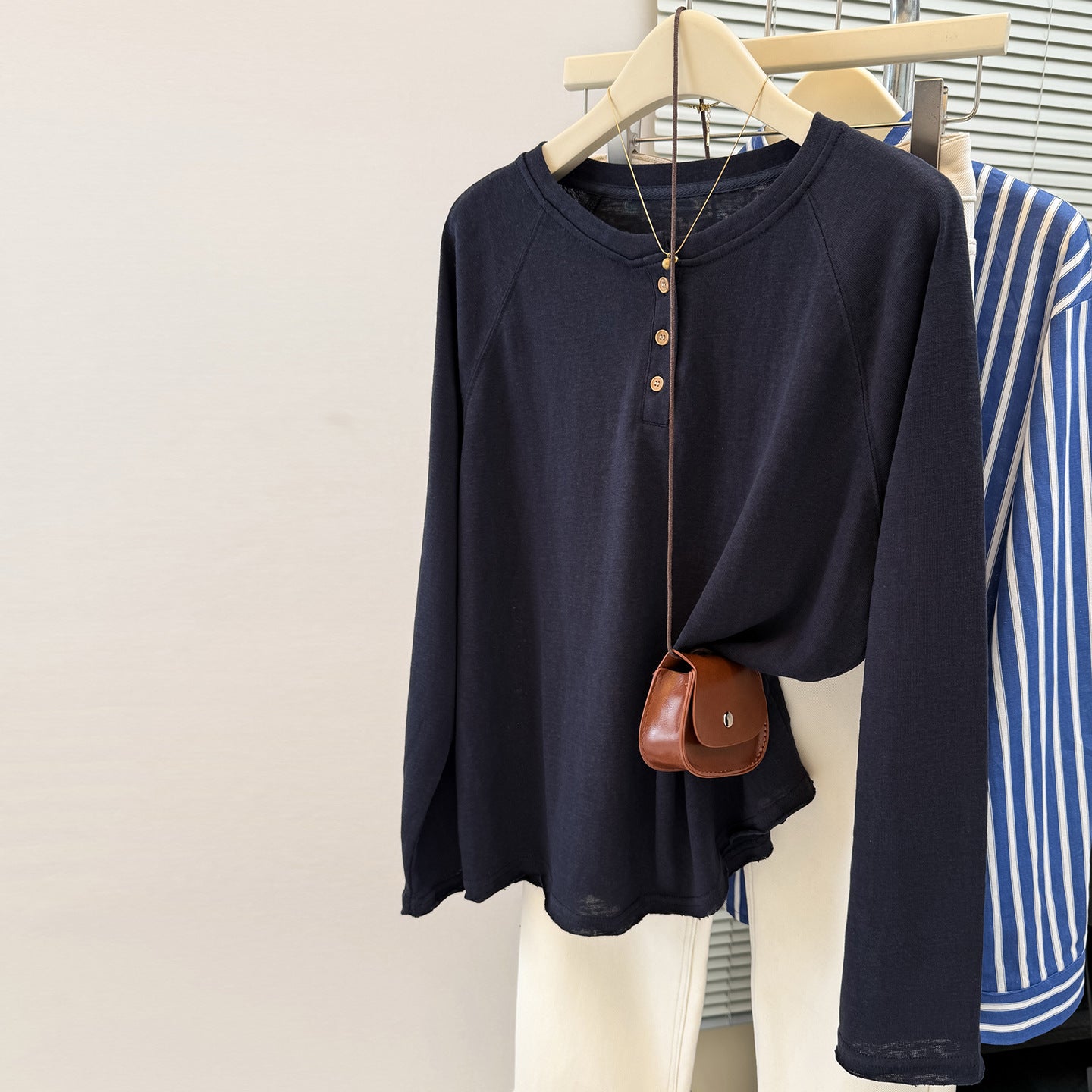 Style Round Neck Button Design Long Sleeve T-Shirt Women Spring Autumn Loose Korean Version Solid Color Innerwear Top